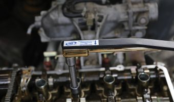 DO OLD WARREN AND BROWN TORQUE WRENCHES NEED CALIBRATING?